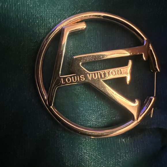 Gold plated Insp. Earrings - Picture 3 of 4